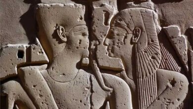 Ancient Egypt Kissing